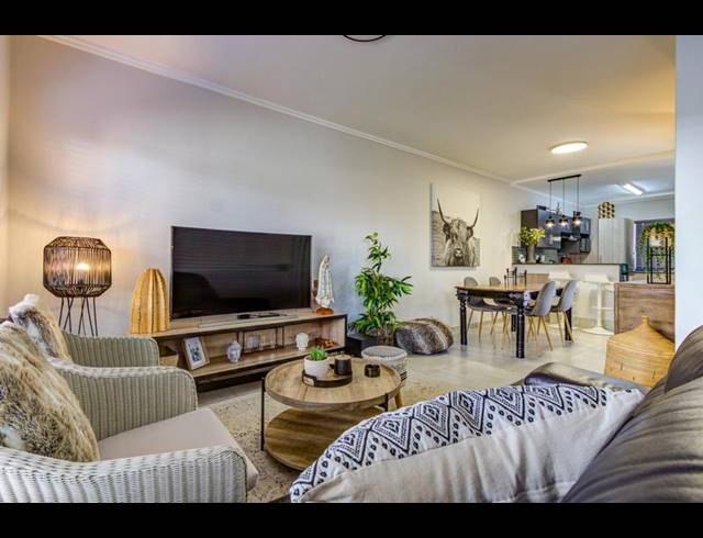 3 BEDROOM DUPLEX FOR SALE IN GLEN EAGLE ESTATE